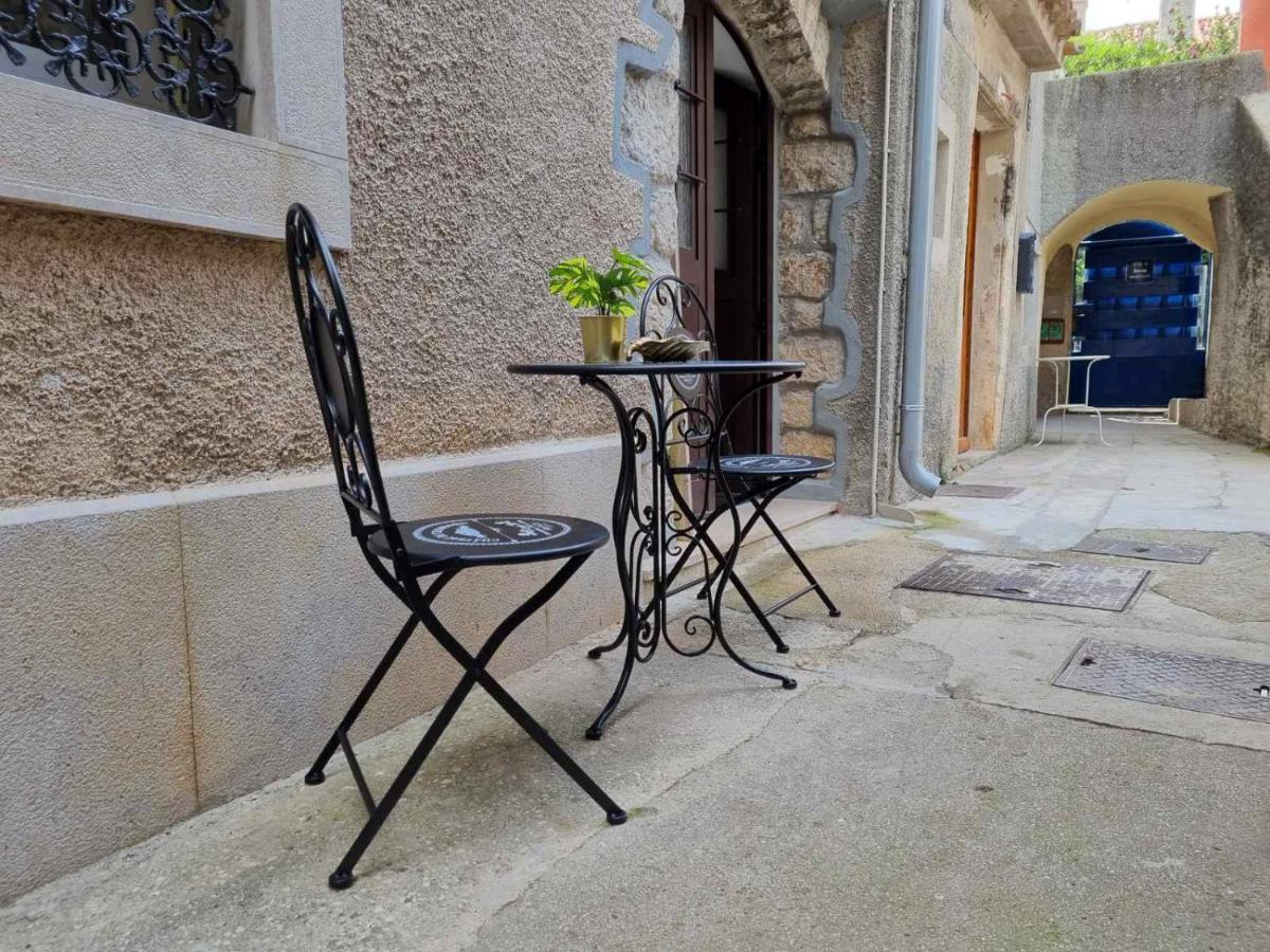 Apartman Ivano Cres Daire Dış mekan fotoğraf