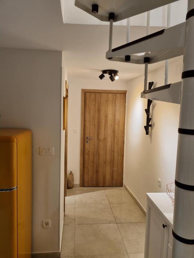 Apartman Ivano Cres Daire Dış mekan fotoğraf